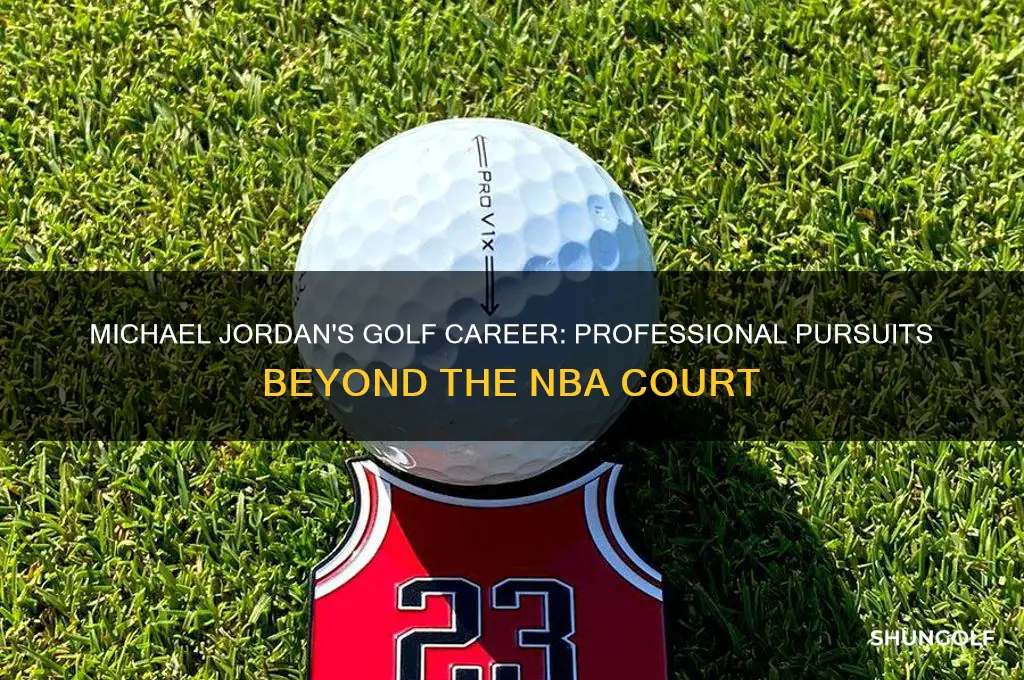 did michael jordan play golf professionally