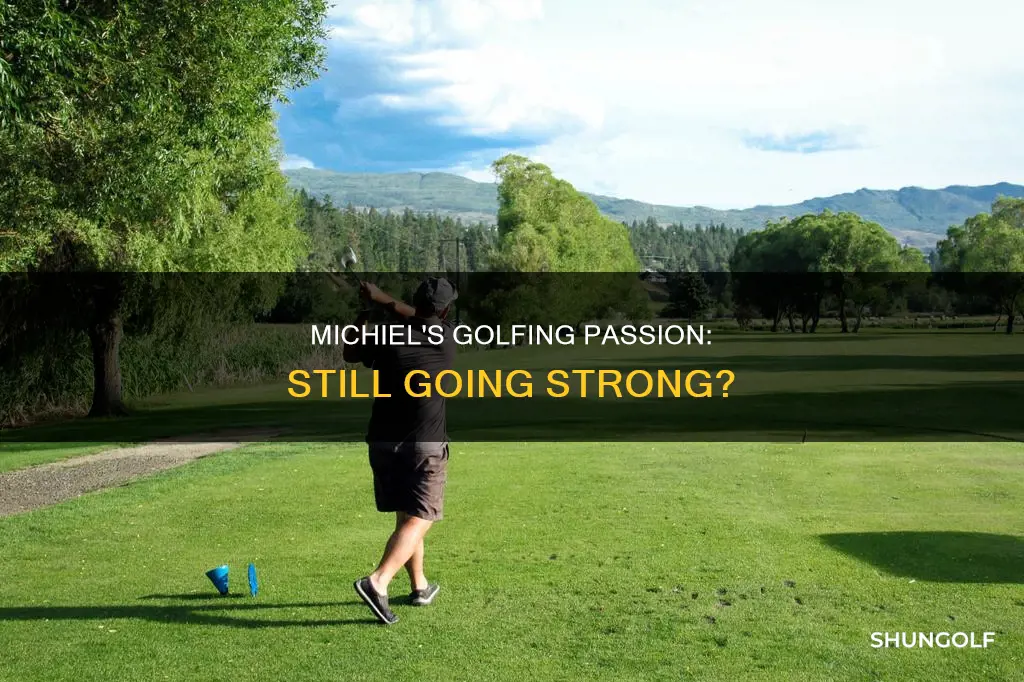 does michiel wi still golf