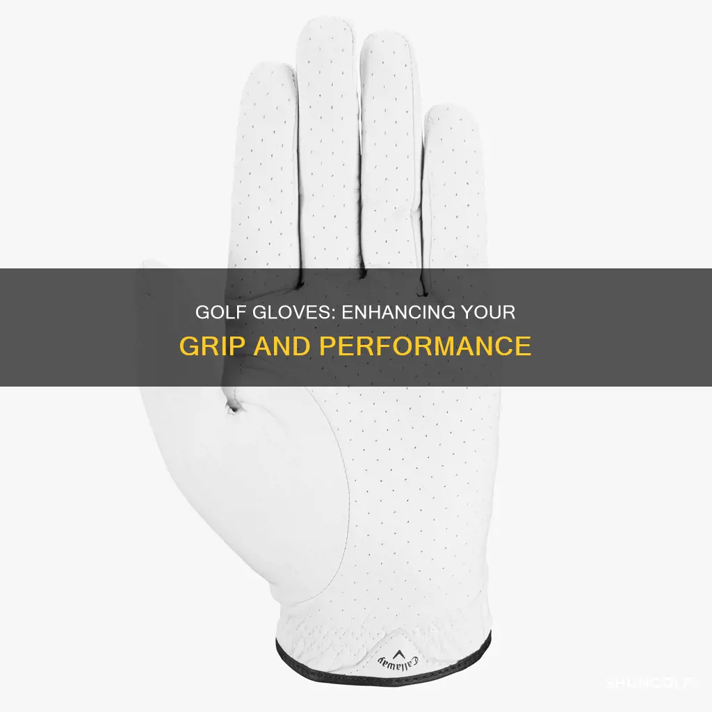 how do golf gloves help