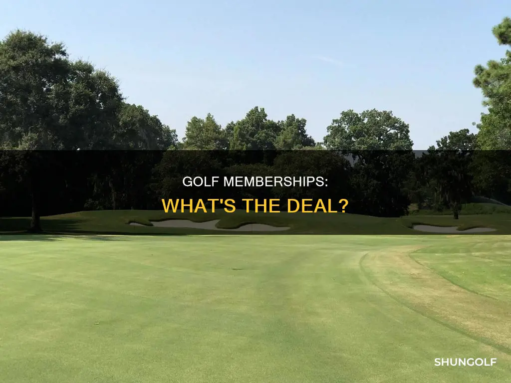 how do golf memberships work