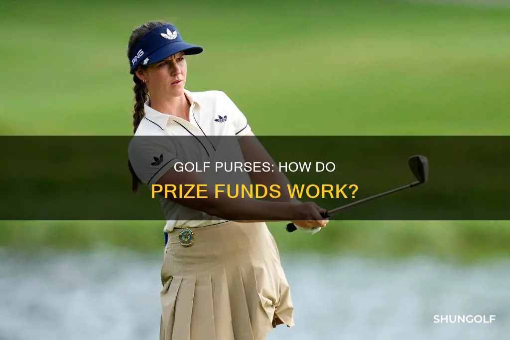 how do golf purses work