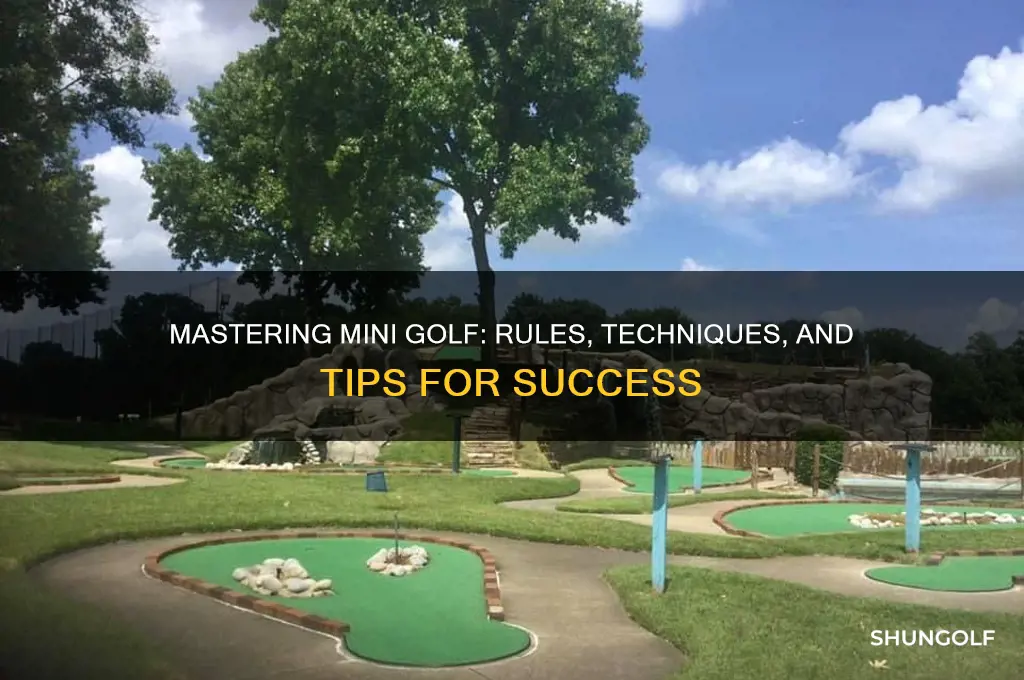 how is mini golf played
