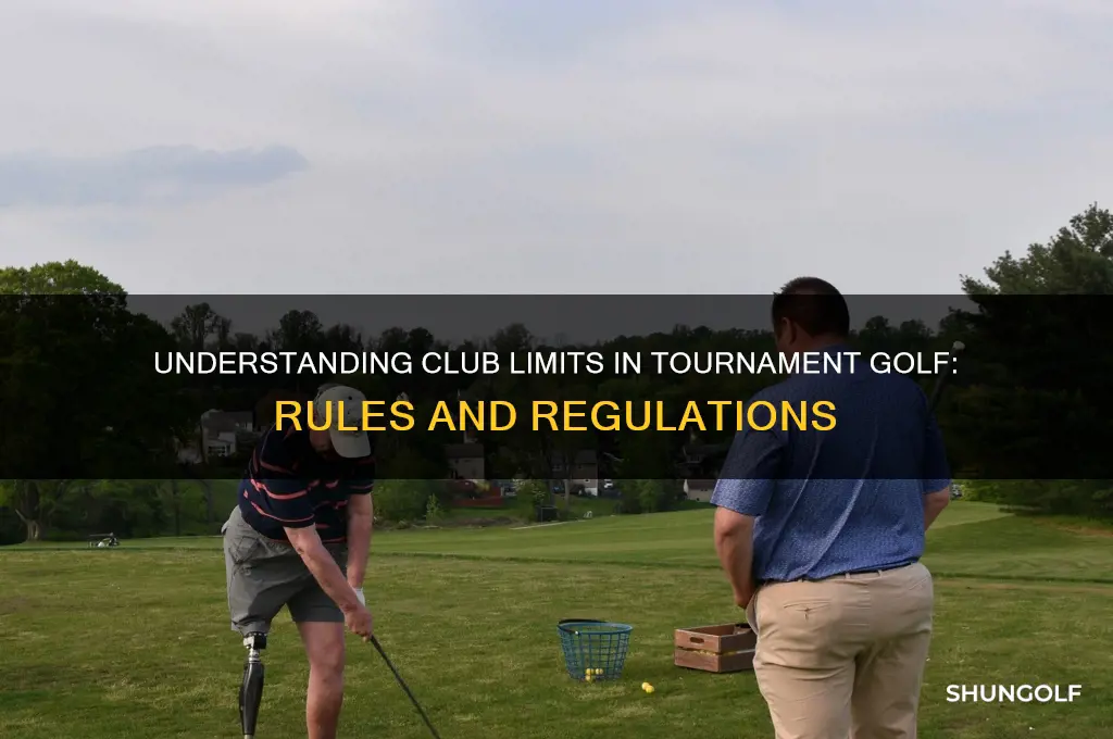 how many clubs are allowed in tournament golf play
