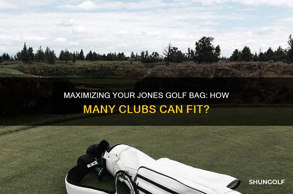how many clubs can fit into a jones golf bag