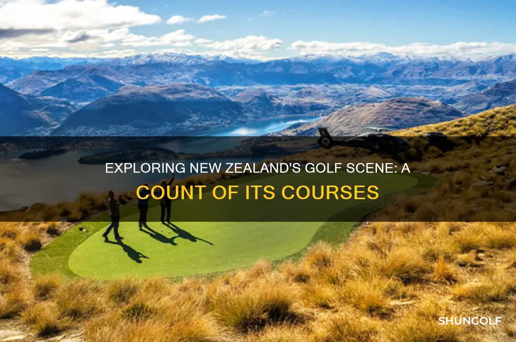 how many golf courses are in new zealand
