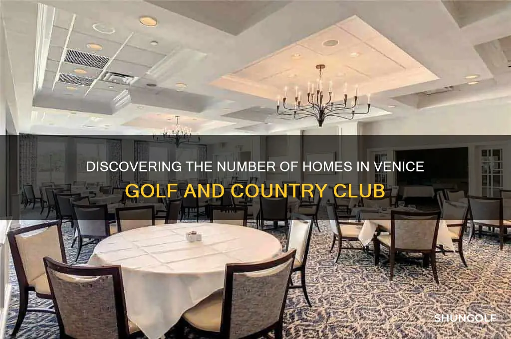 how many homes in venice golf and country club