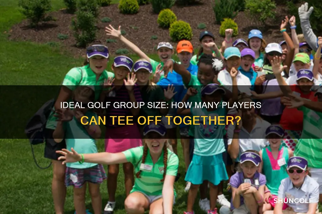 how many people can play in a group for golf