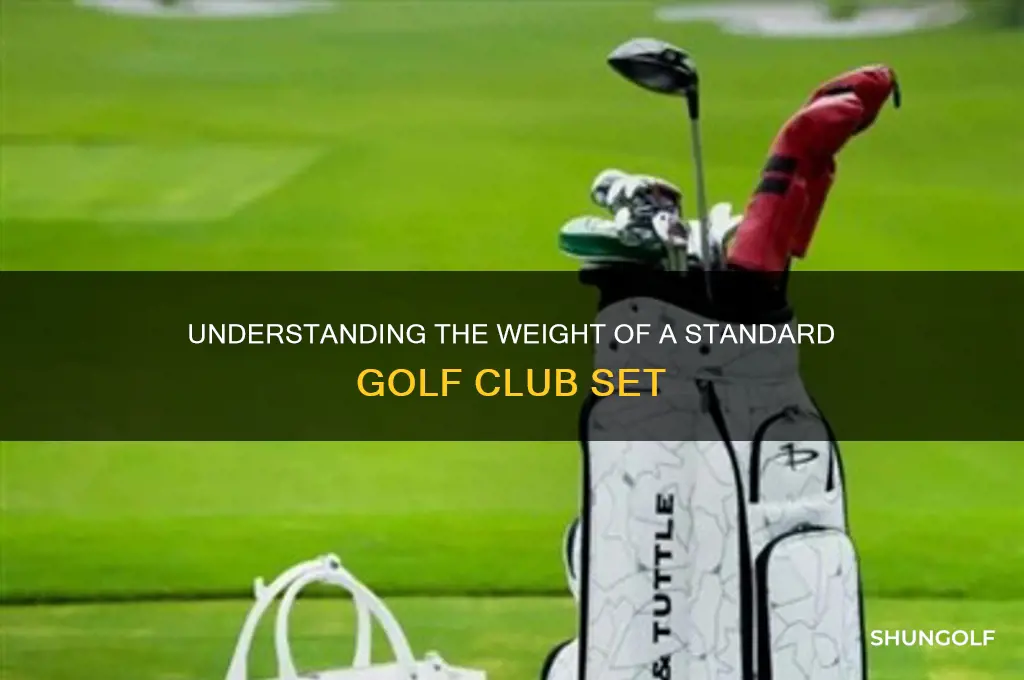 how much do a set of golf clubs weigh