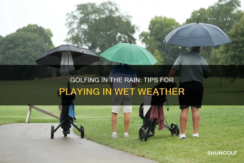 how to golf in rain