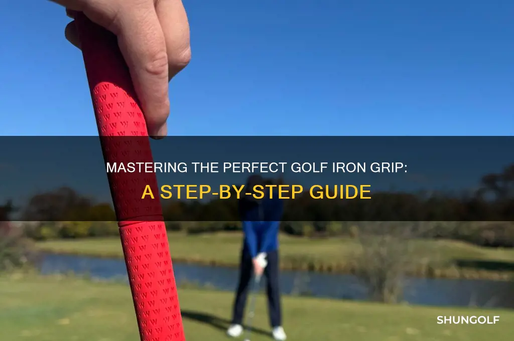 how to grip a golf club iron