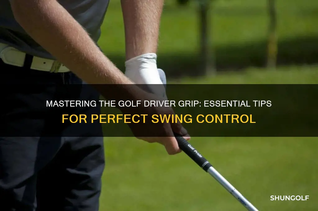 how to hold golf club driver