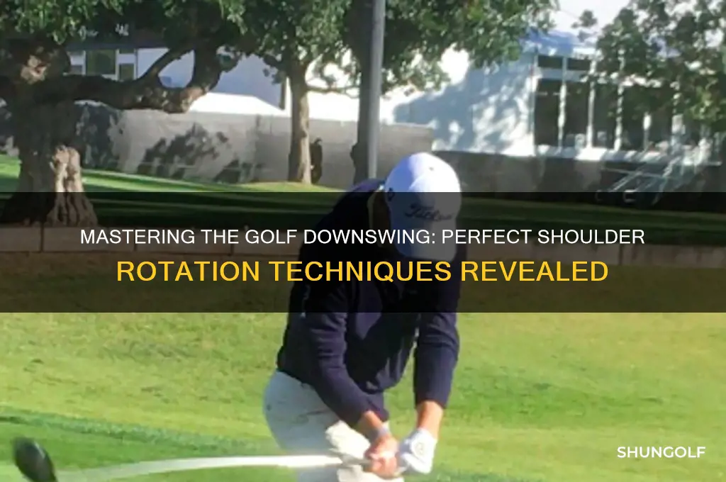 how to rotate your shoulders in the golf downswing