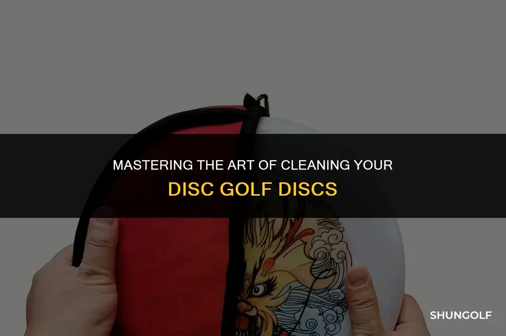 how to wipe a disc golf disc