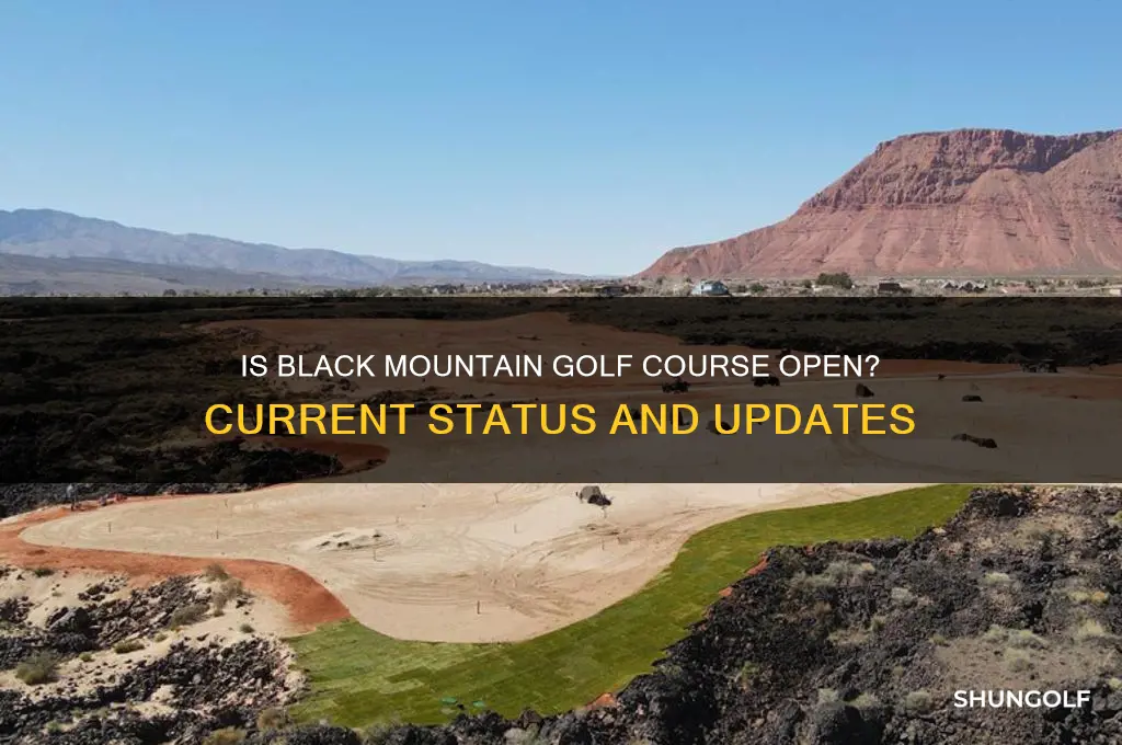 is black mountain golf course open