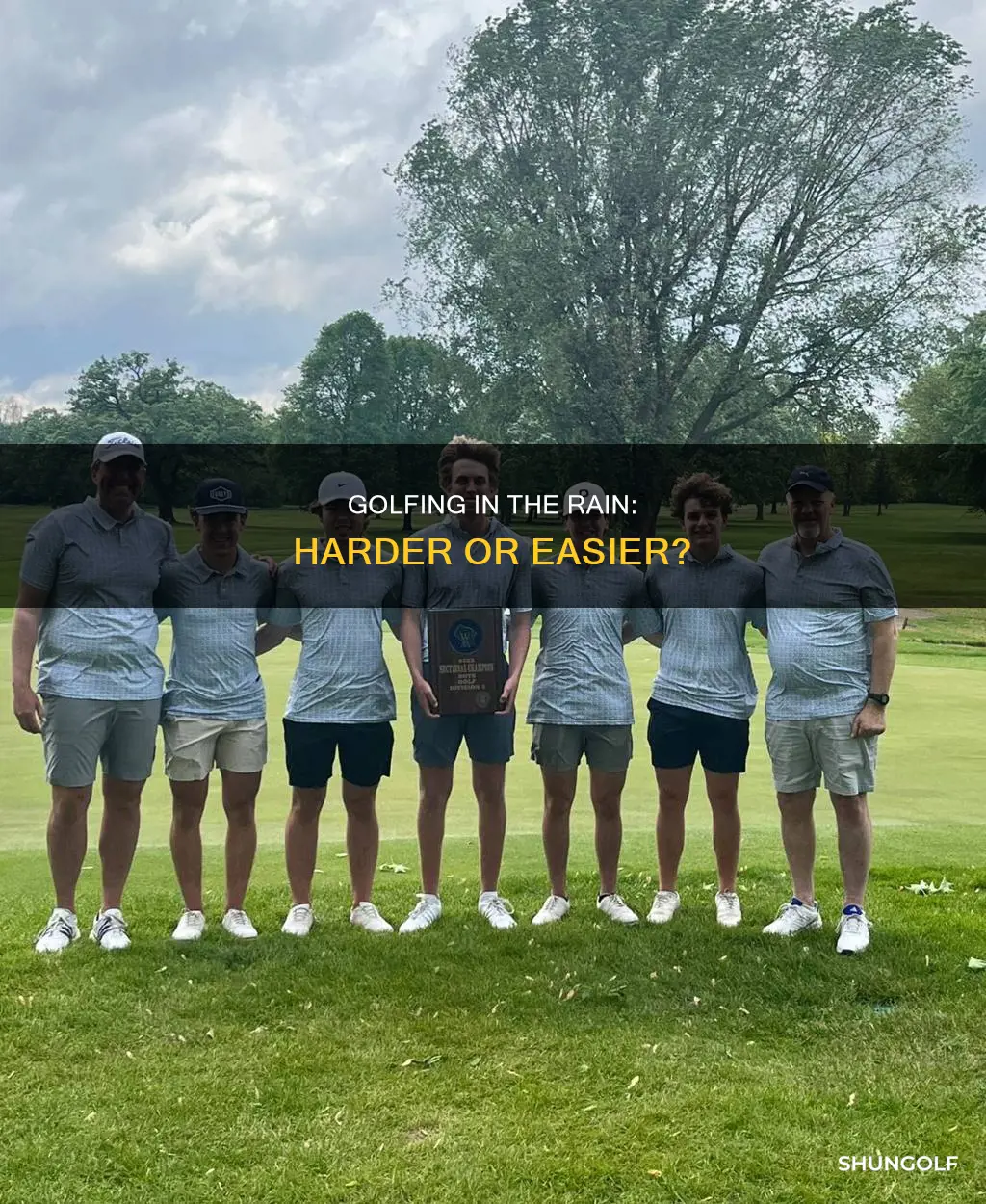 is golf harder in the rain