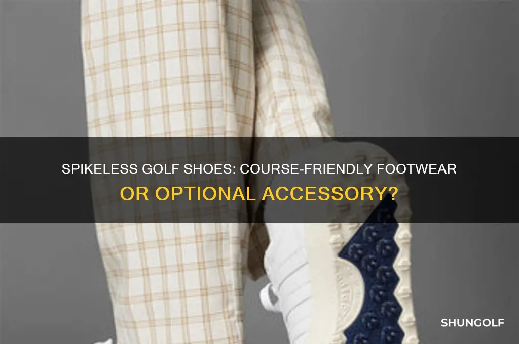 must spikeless shoes be worn on golf course