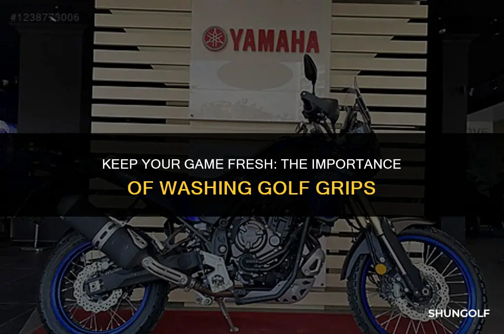 should you wash your golf grips