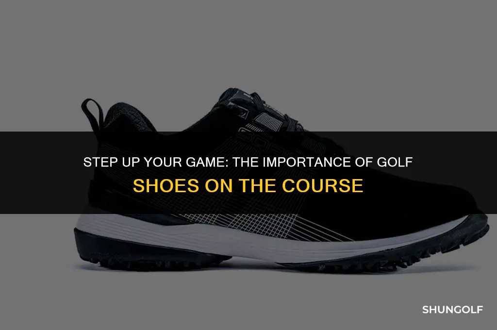 should you wear golf shoes