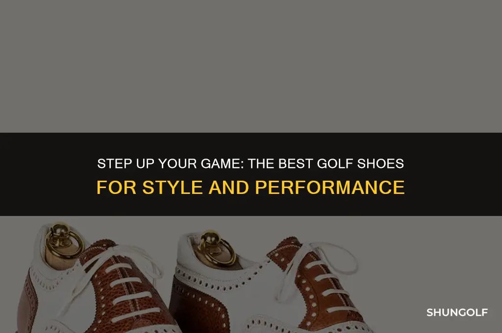 what color golf shoes