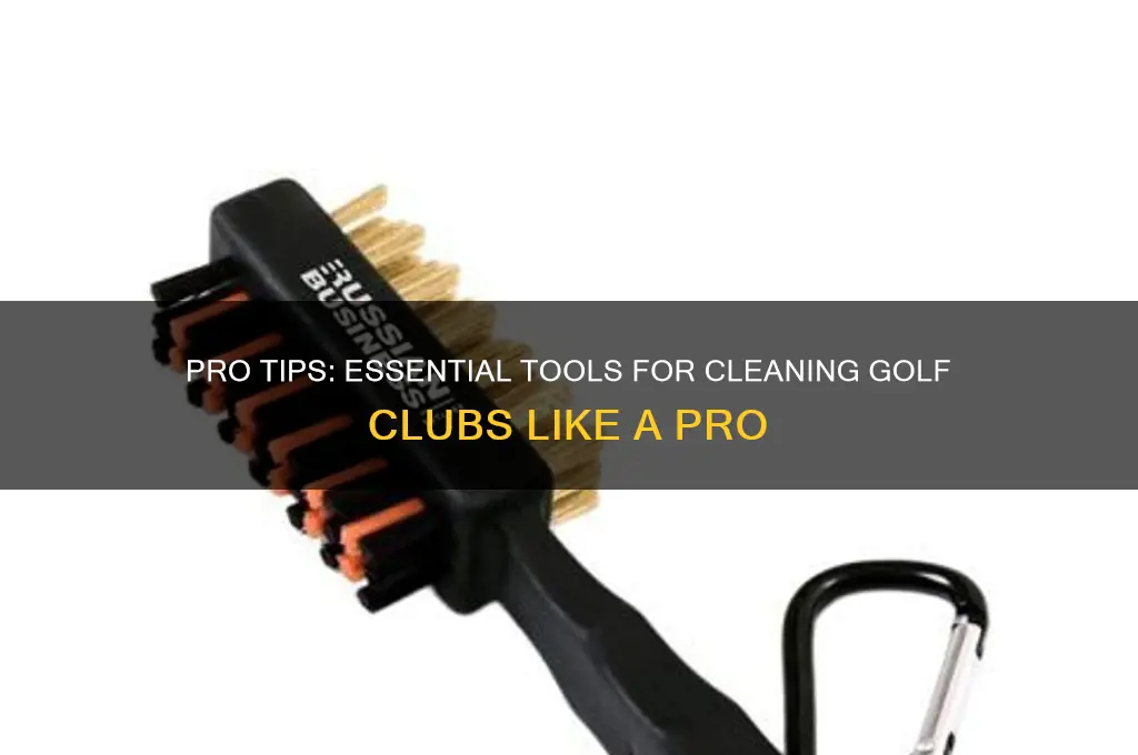 what do the pros use to clean their golf clubs