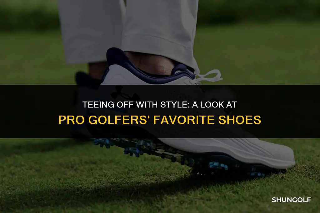what golf shoes are pros wearing