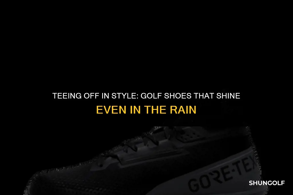 what golf shoes rose if it rains