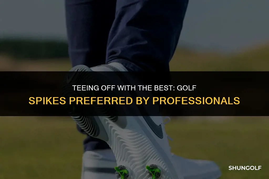 what golf spikes do pros use