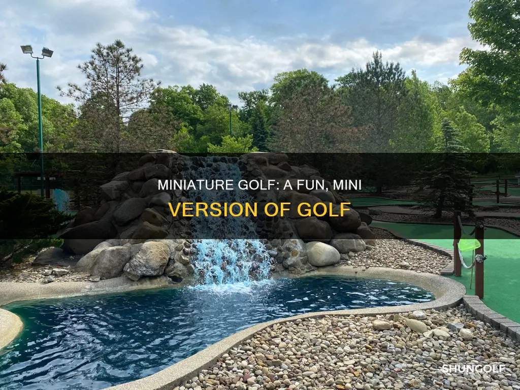 what is miniature golf