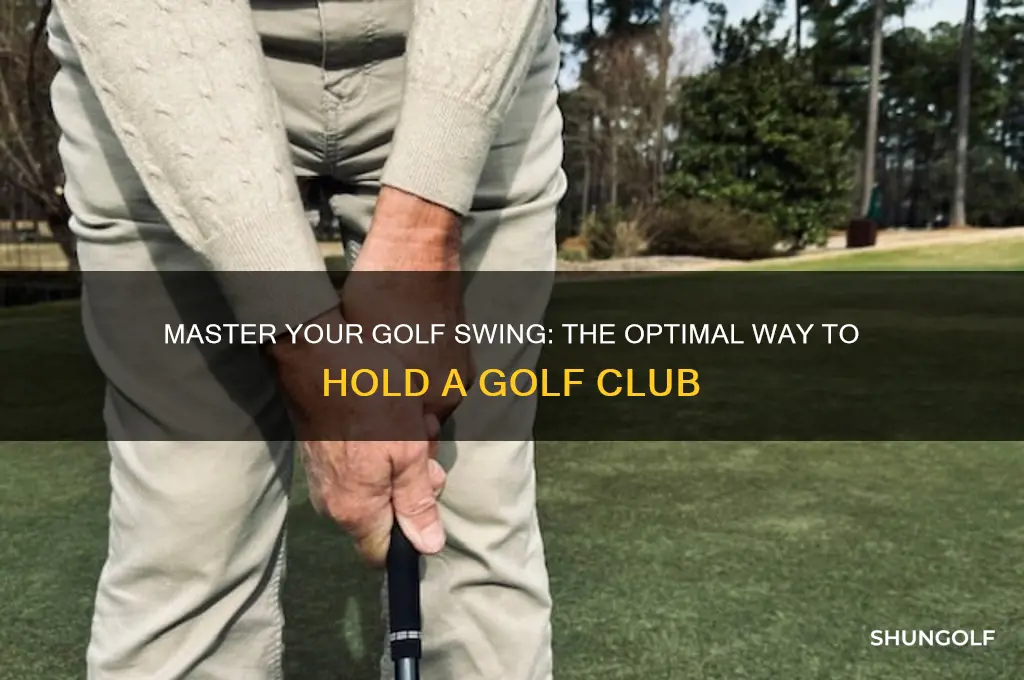 what is the best way to hold a golf club