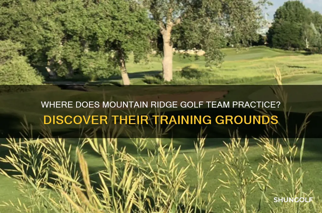 where does mountain ridge golf team practice