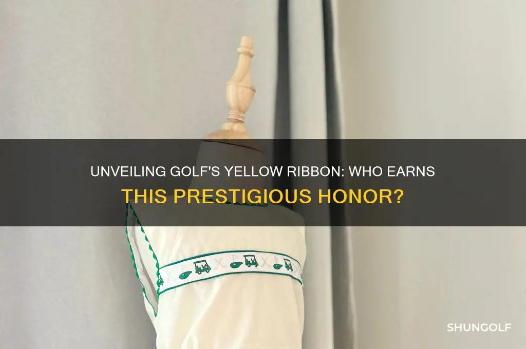 who has the yellow ribbon in golf